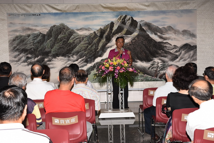 相關圖片2-林清鏡水墨展巨幅玉山吸睛 林縣長盼筆畫故鄉讓世界看見南投