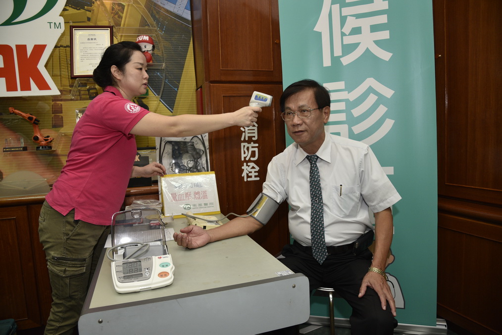 相關圖片3-林縣長關心企業接種流感疫苗  籲大家儘快施打