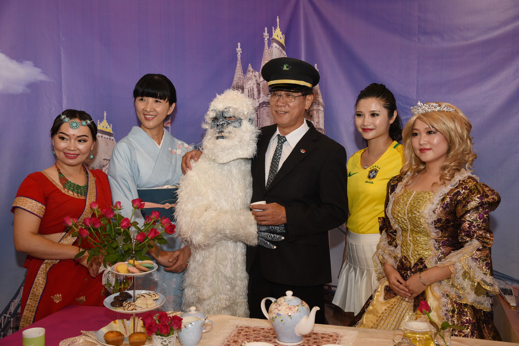 圖片-林縣長擔任航空茶旅機長  帶領遊客展開世界品茗之旅