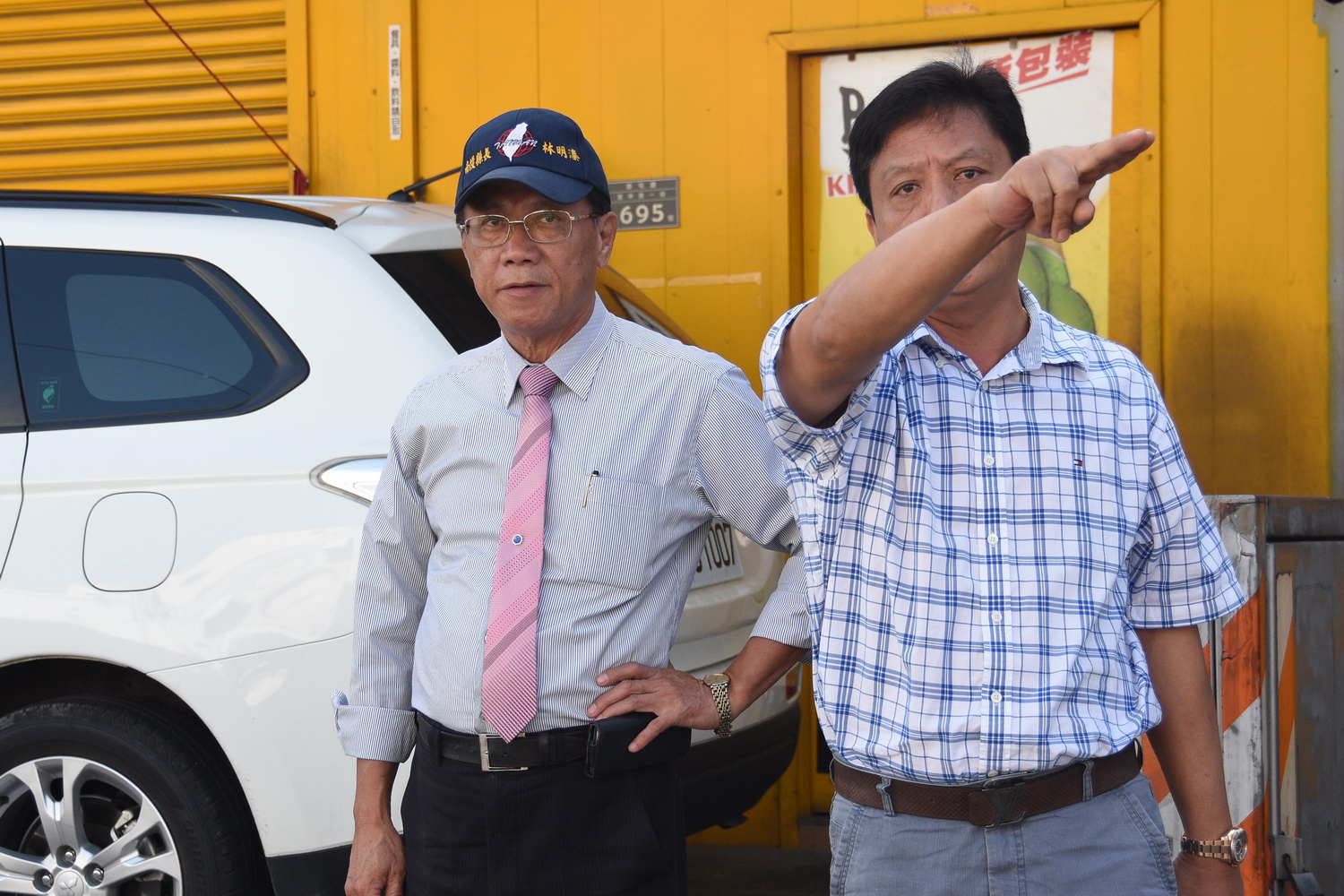 相關圖片1-縣長會勘草屯鎮富林路  全力支持道路拓寬工程