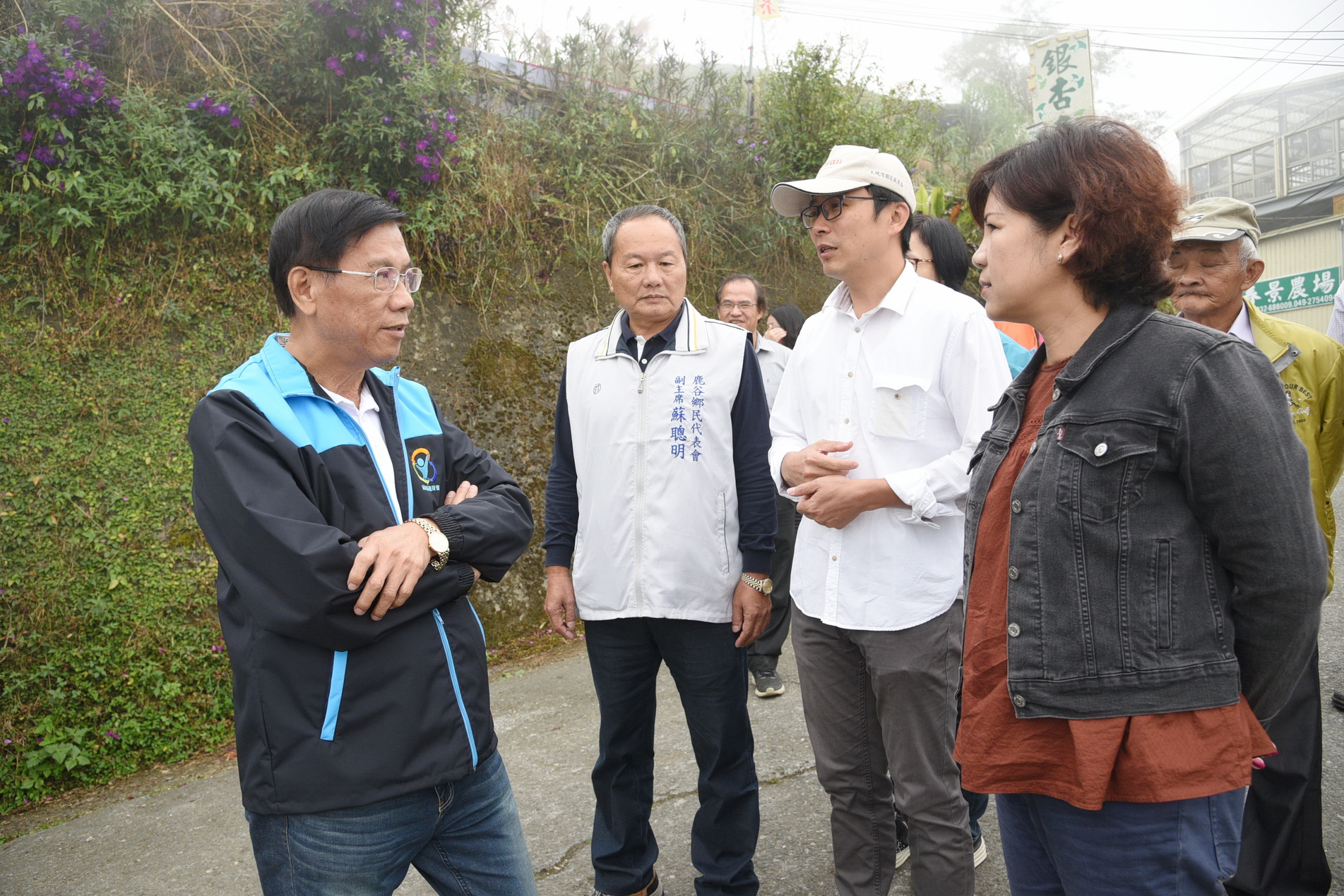 相關圖片1-林縣長會勘鹿谷銀杏森林景觀設施工程用地