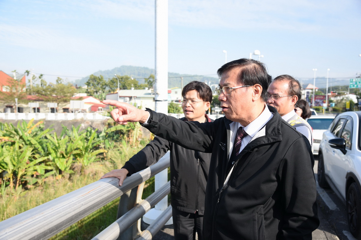 圖片-施作橫跨濁水溪鋼便橋，解決砂石車行走台16線問題