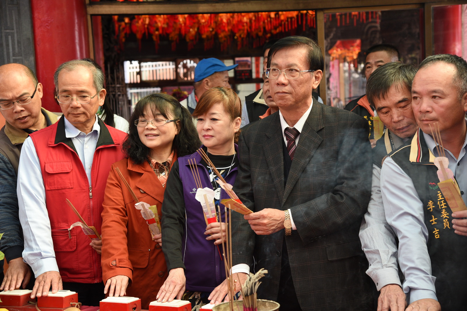 圖片-林縣長參加陳府將軍廟七星平安橋安座儀式