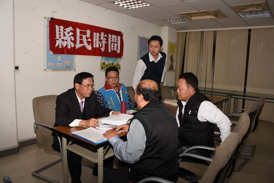 相關圖片1-林縣長主持縣民時間 受理13件陳情案