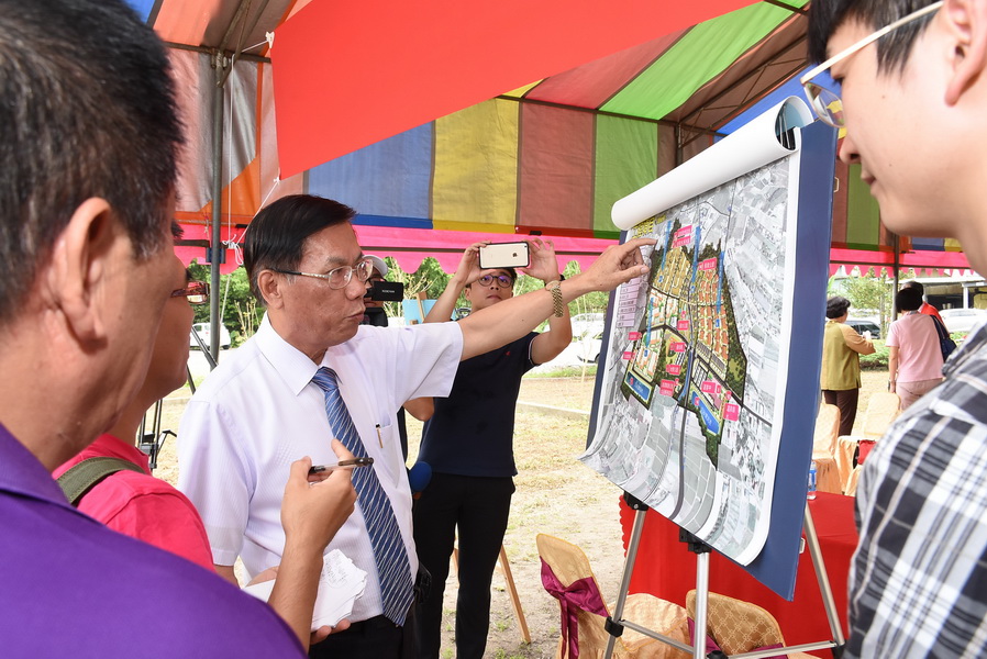 相關圖片2-林縣長主持福興農場開發計畫環境影響說明書施工前說明會