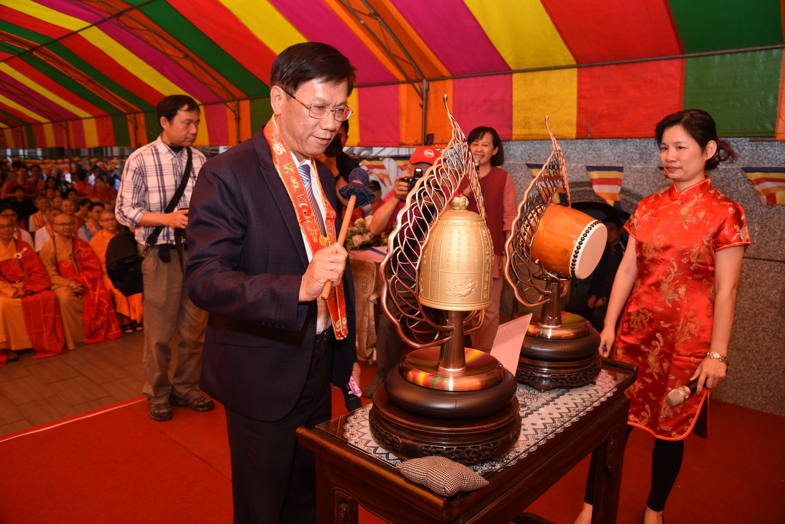 圖片-國姓妙泉寺舉辦浴佛及慶祝母親節活動，各界參與熱烈