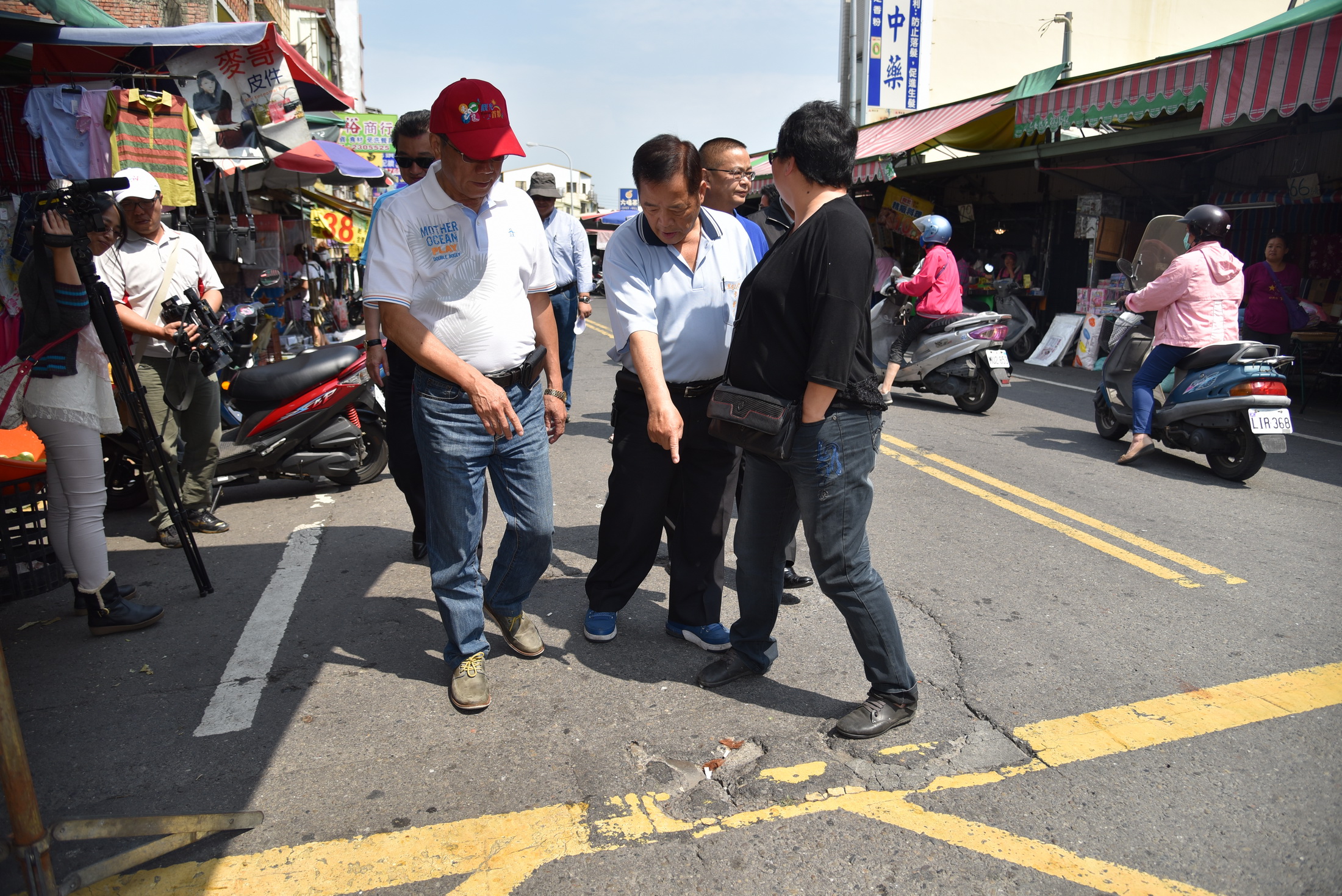 圖片-縣長會勘草屯、南投、名間多處道路　同意盡快發包改善