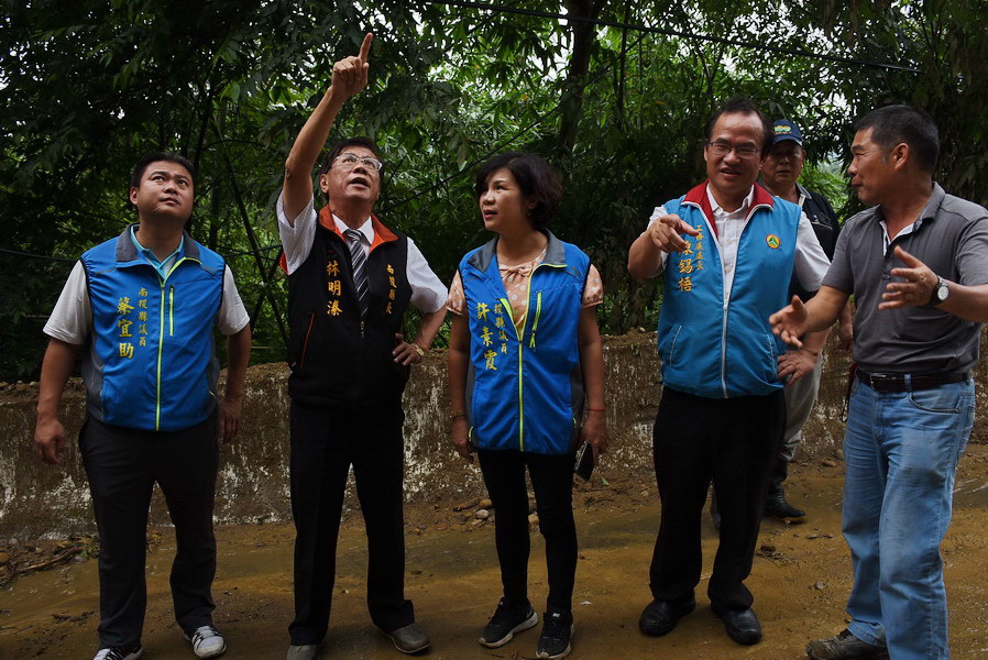 圖片-林縣長會勘投149線泉州寮段災情 指示妥善處置列災修復建