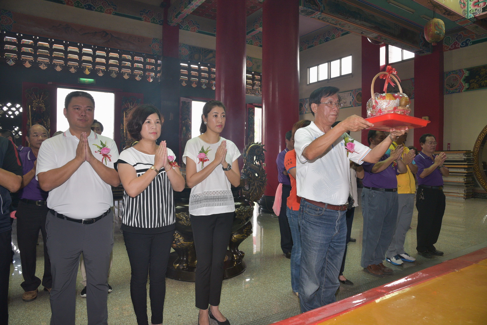 相關圖片3-林縣長參加竹山下坪三界公廟牌樓落成剪綵典禮