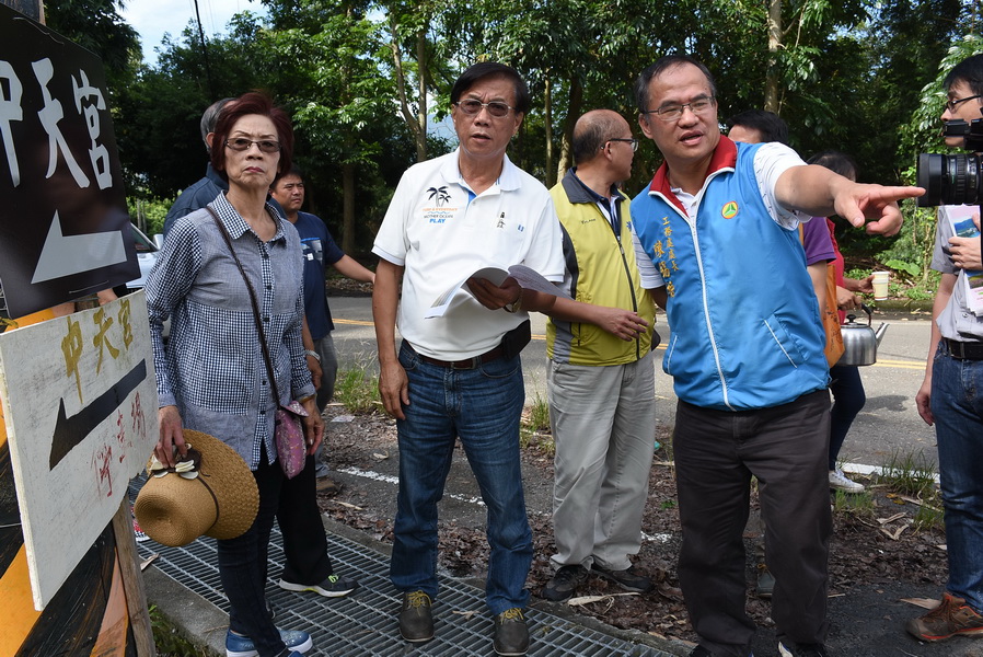 相關圖片1-水里鄉多處農路亟需改善 林縣長指示儘速發包