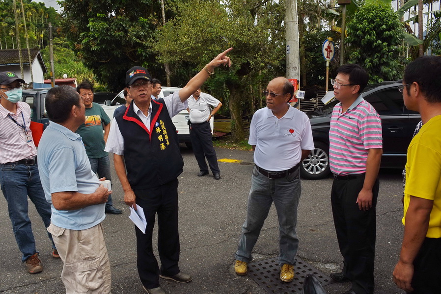 圖片-埔里、魚池多處道路破損有安全疑慮 縣長允改善