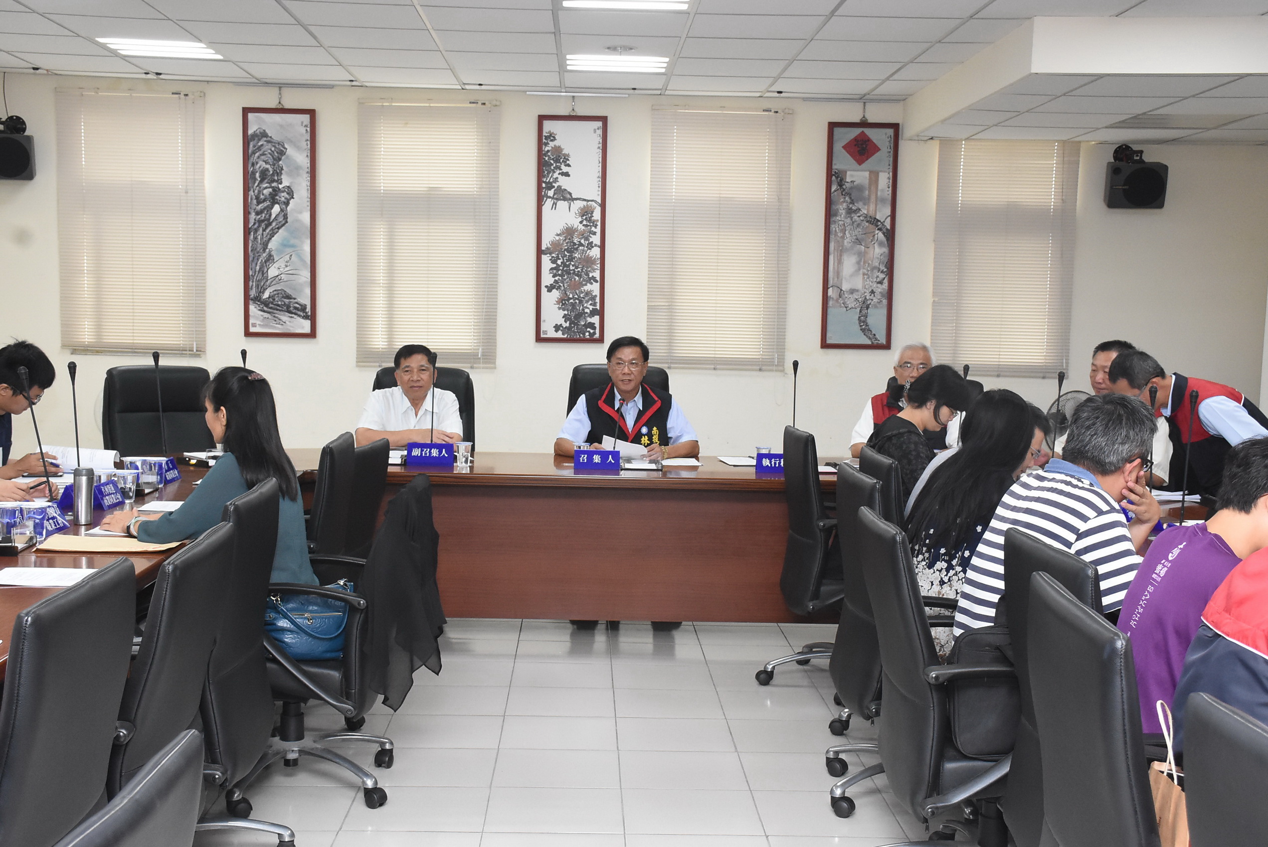 相關圖片1-欣特實業及康郁企業合贈新式測距輪 林縣長表彰義舉