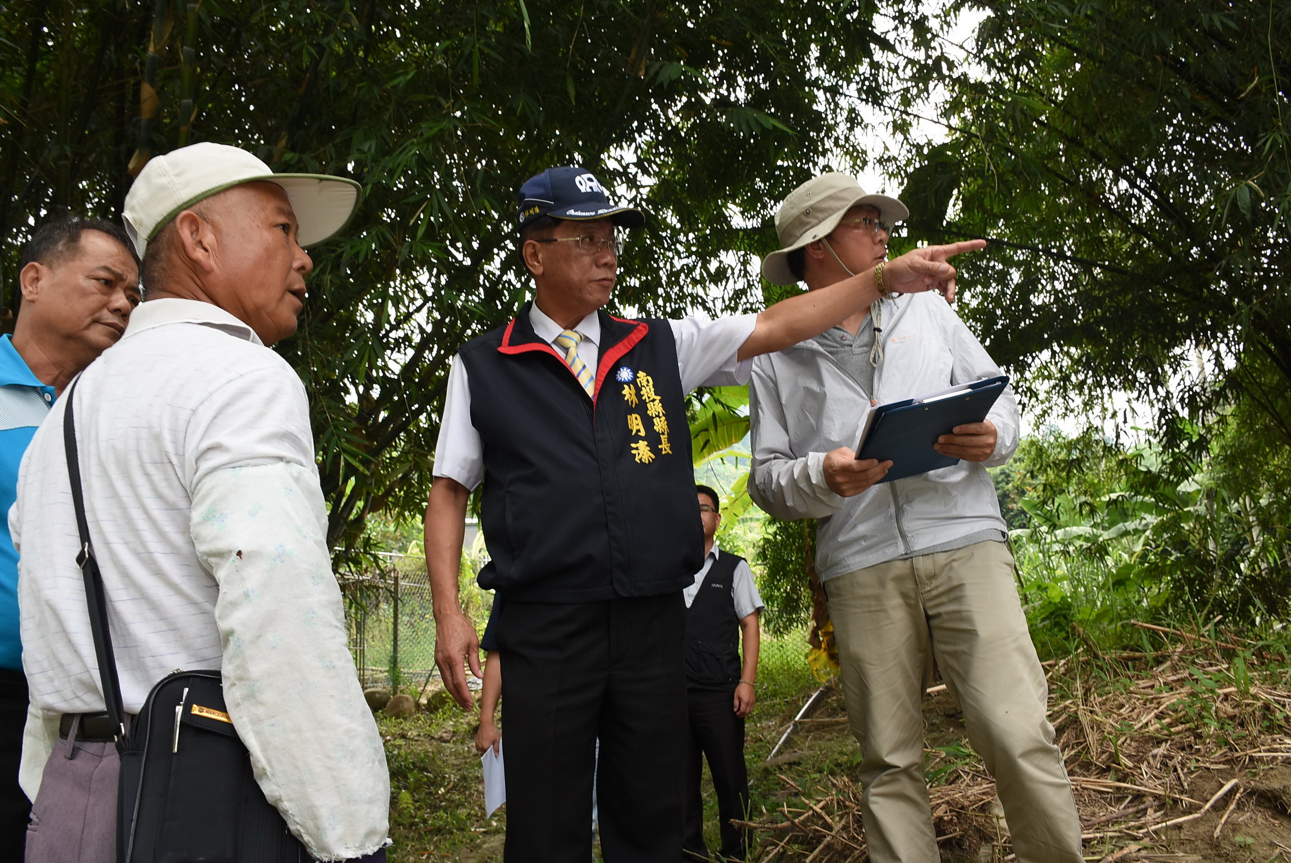 圖片-中寮多處野溪護岸毀損嚴重影響安全 林縣長允改善