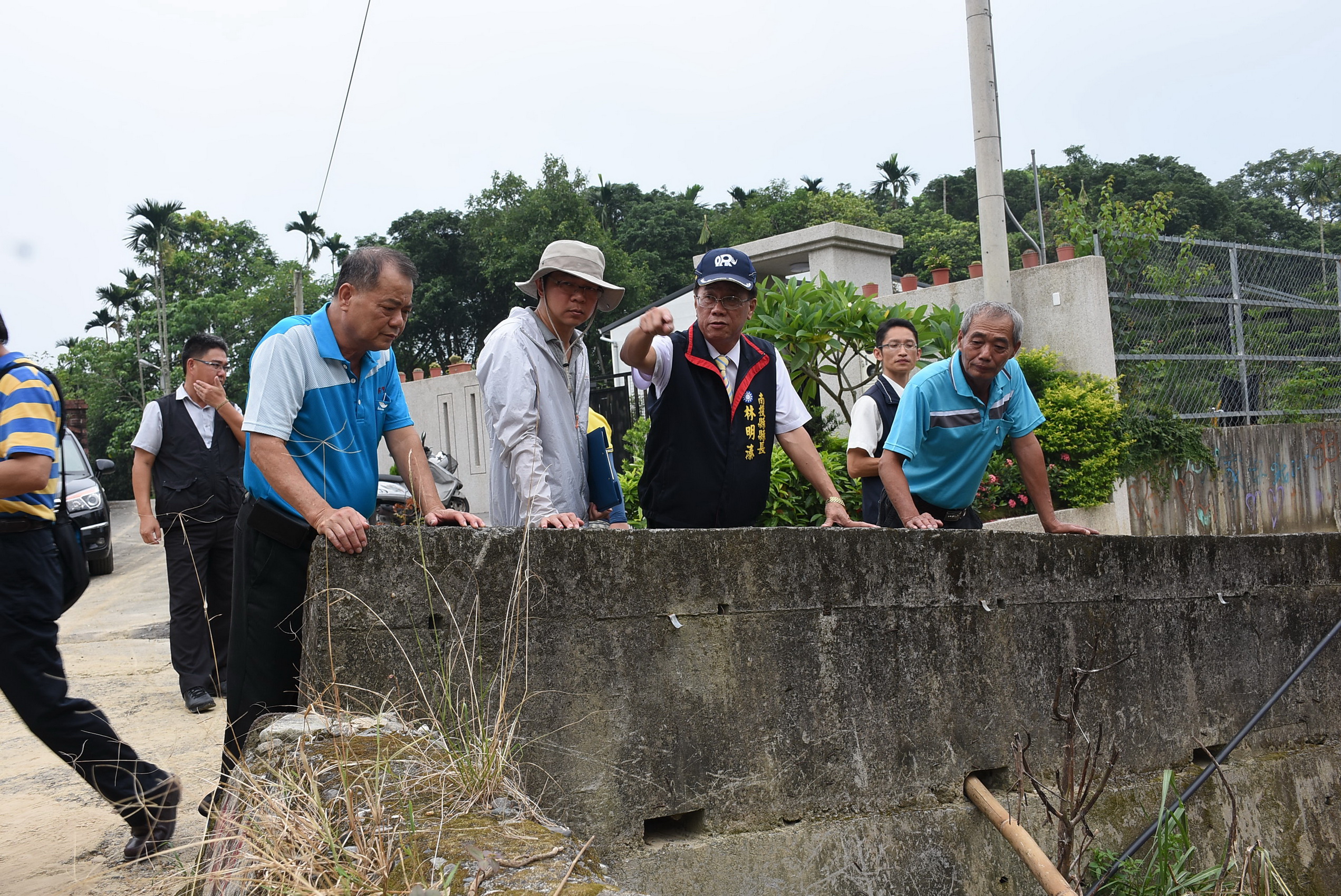 相關圖片1-中寮多處野溪護岸毀損嚴重影響安全 林縣長允改善