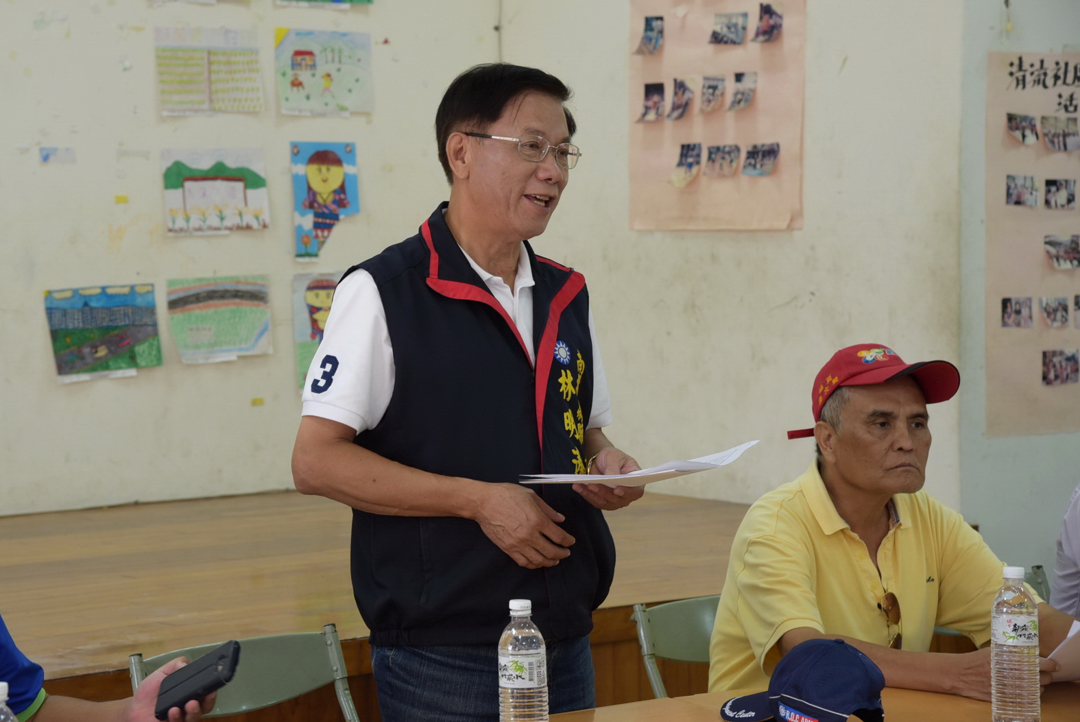 圖片-林縣長與清流部落座談 會勘農路改善工程