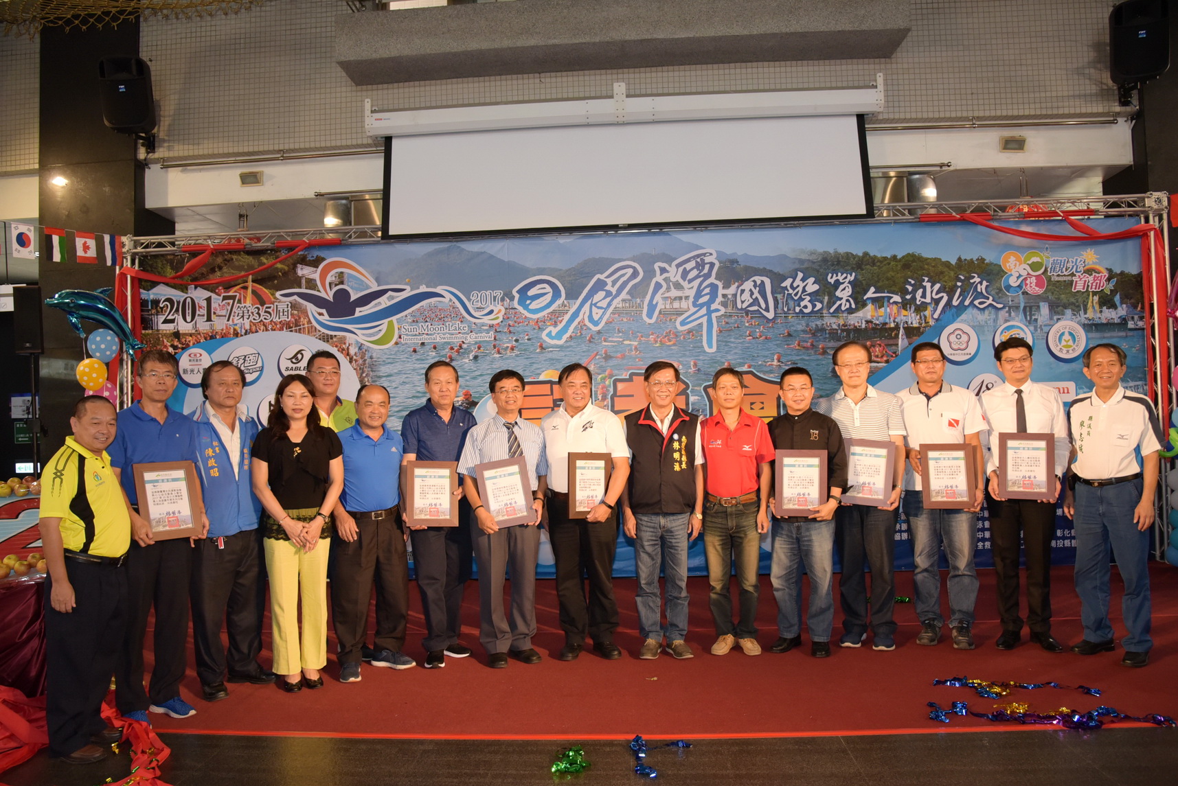 相關圖片1-2017日月潭國際萬人泳渡23~24日展開