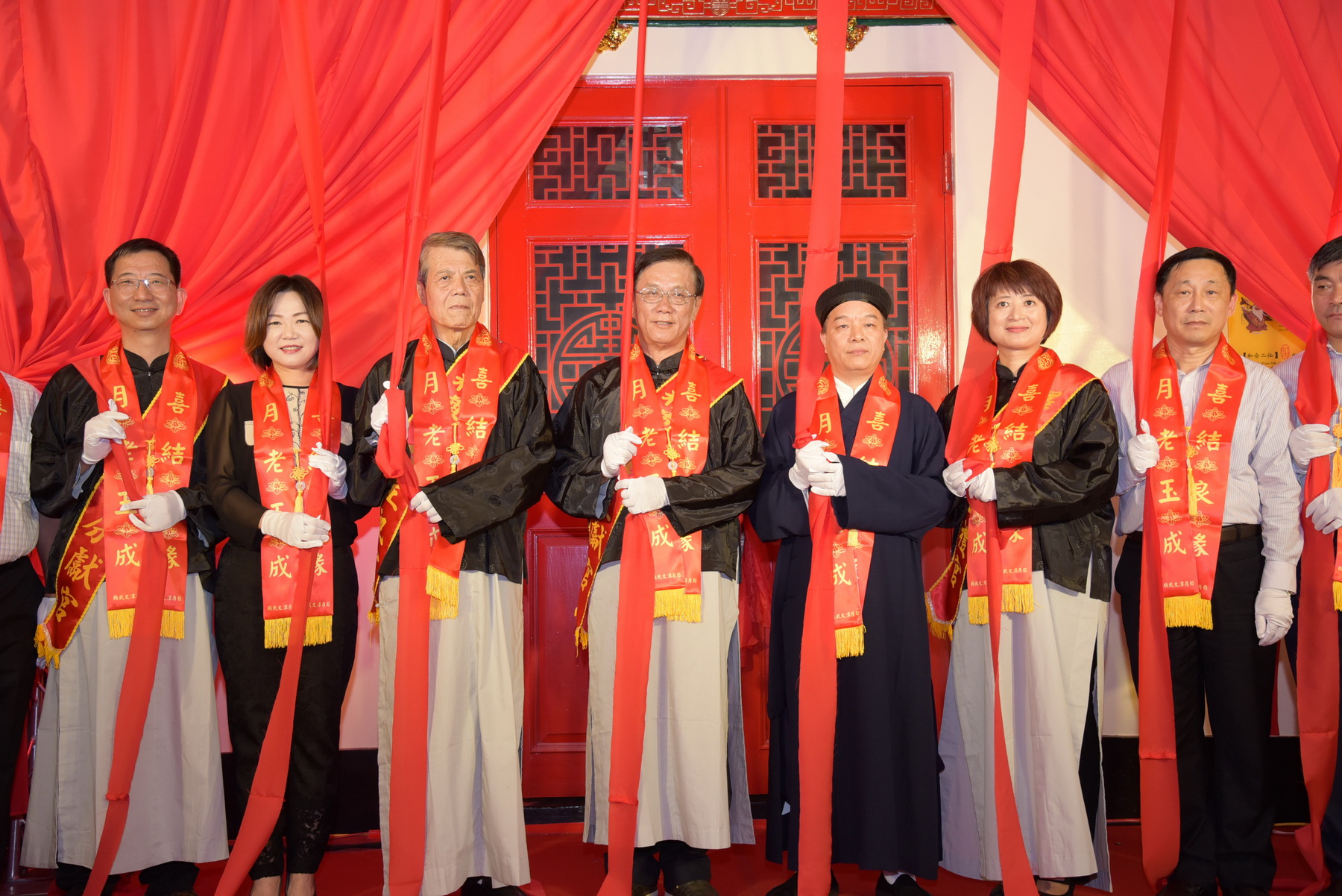 圖片-文武廟「月老寒拾殿」揭牌啟用 開放民眾求姻緣