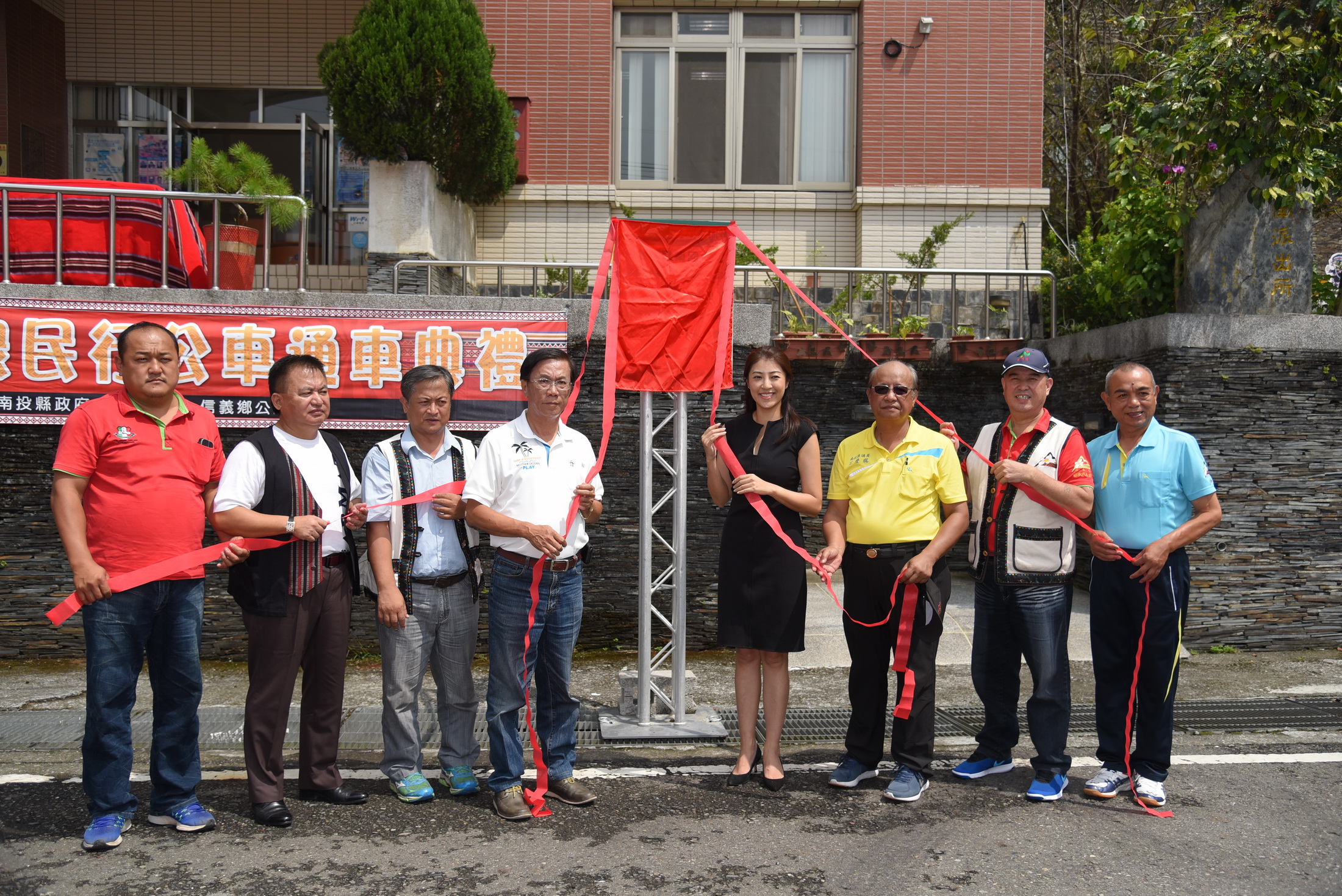 圖片-信義鄉濁水溪線民行公車通車　每日三班往返潭南、水里