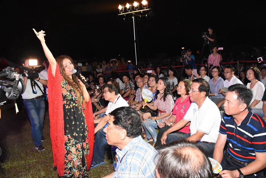 圖片-「聽民歌 好心情 交通安全行」道安宣導登場 數千民眾熱情參與