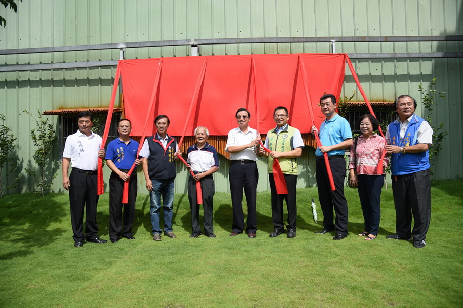 圖片-草屯碧洲里友善公園揭牌啟用    林縣長到場祝賀