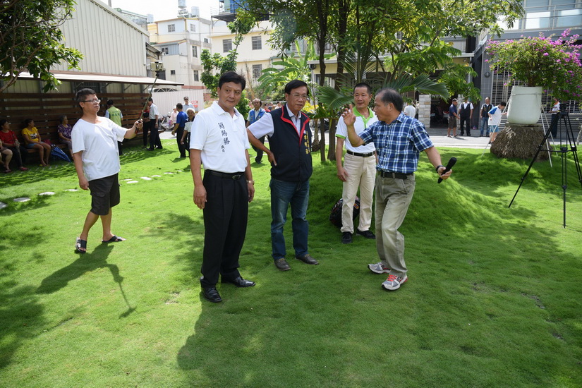 相關圖片2-草屯碧洲里友善公園揭牌啟用    林縣長到場祝賀