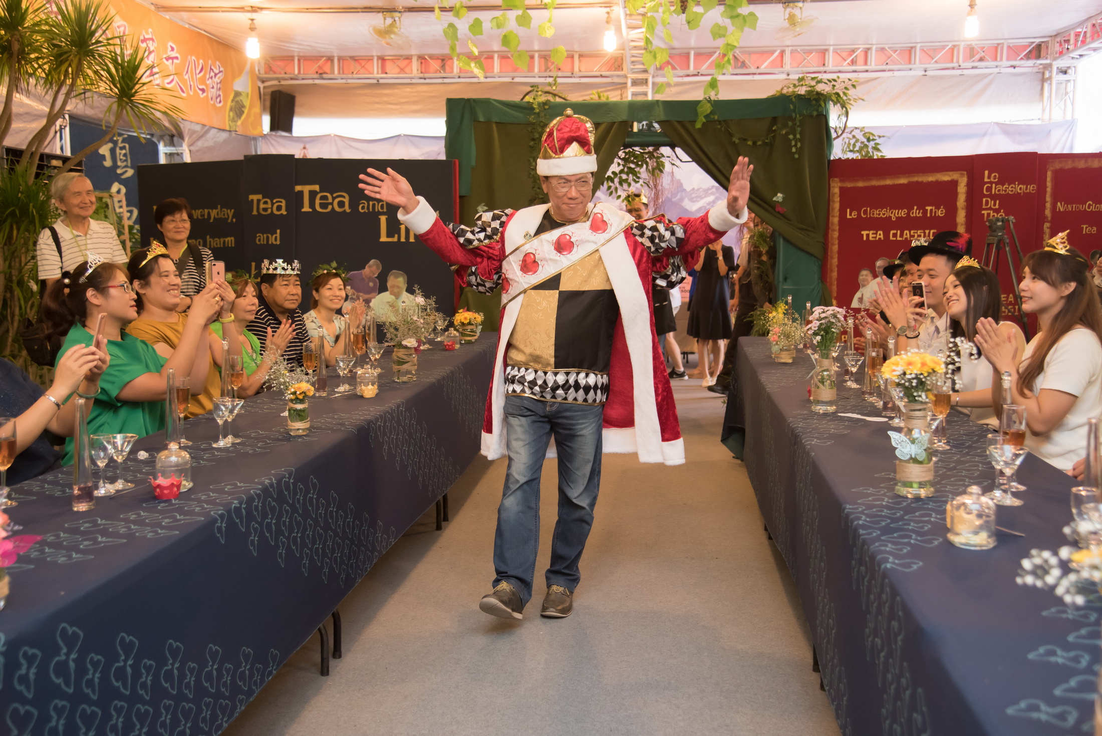 相關圖片1-愛麗絲幻境茶會　紅白皇后命運掌握在你手裡