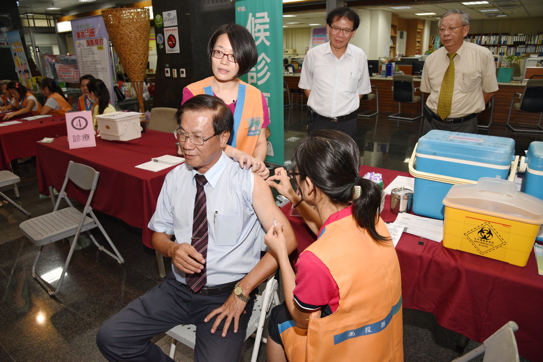 圖片-流感疫苗縣府開打   林縣長籲請民眾儘快接種