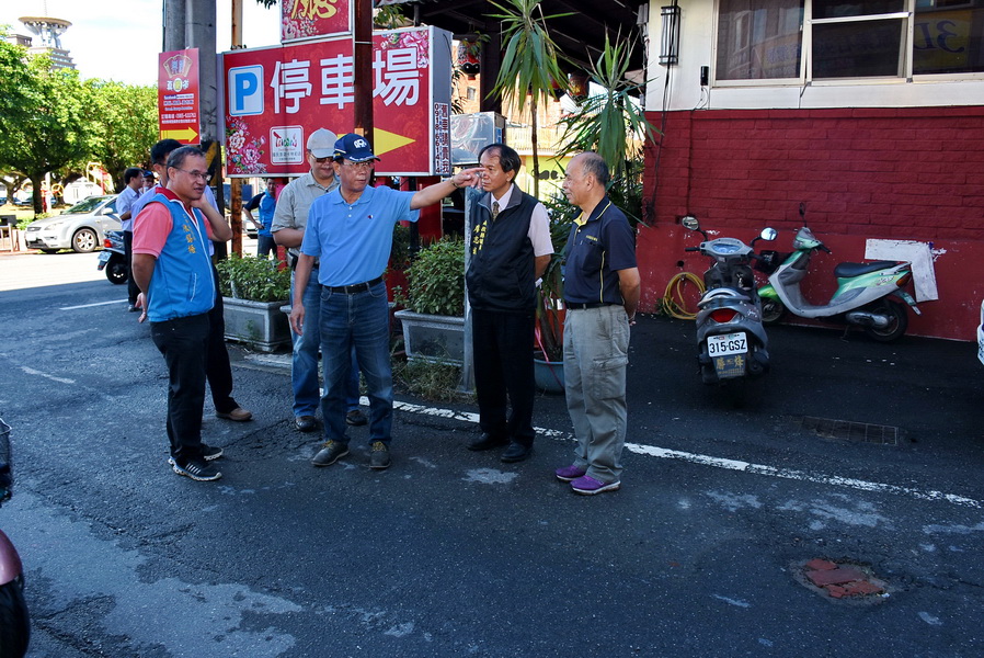 相關圖片1-埔里鎮哲學步道等多處道路毀損嚴重 林縣長指示儘速改善