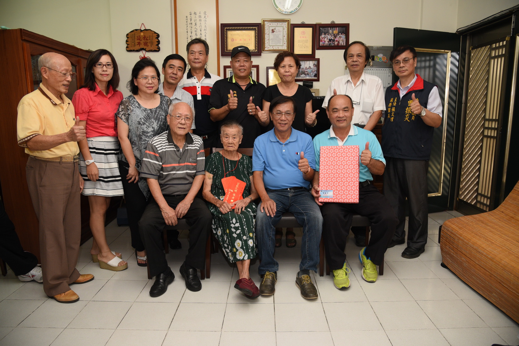 圖片-重陽敬老  林縣長探視南投市百歲人瑞
