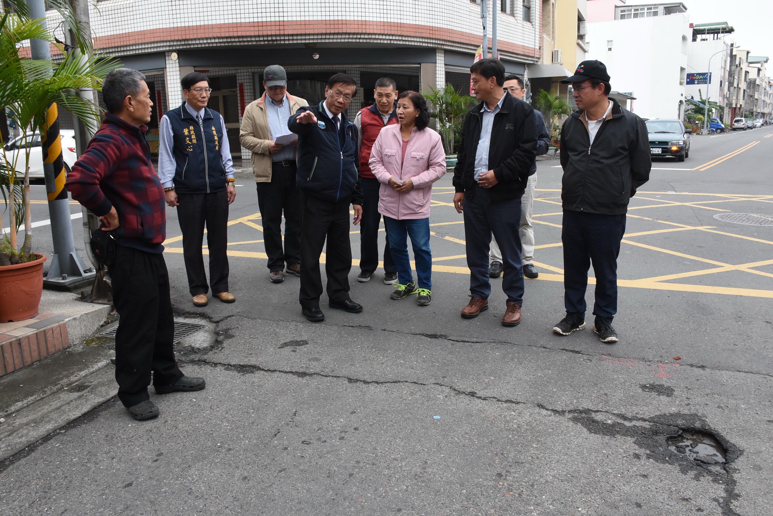 相關圖片2-草屯鎮南埔青宅溝及溪州埤大排護岸毀損 林縣長指示速改善