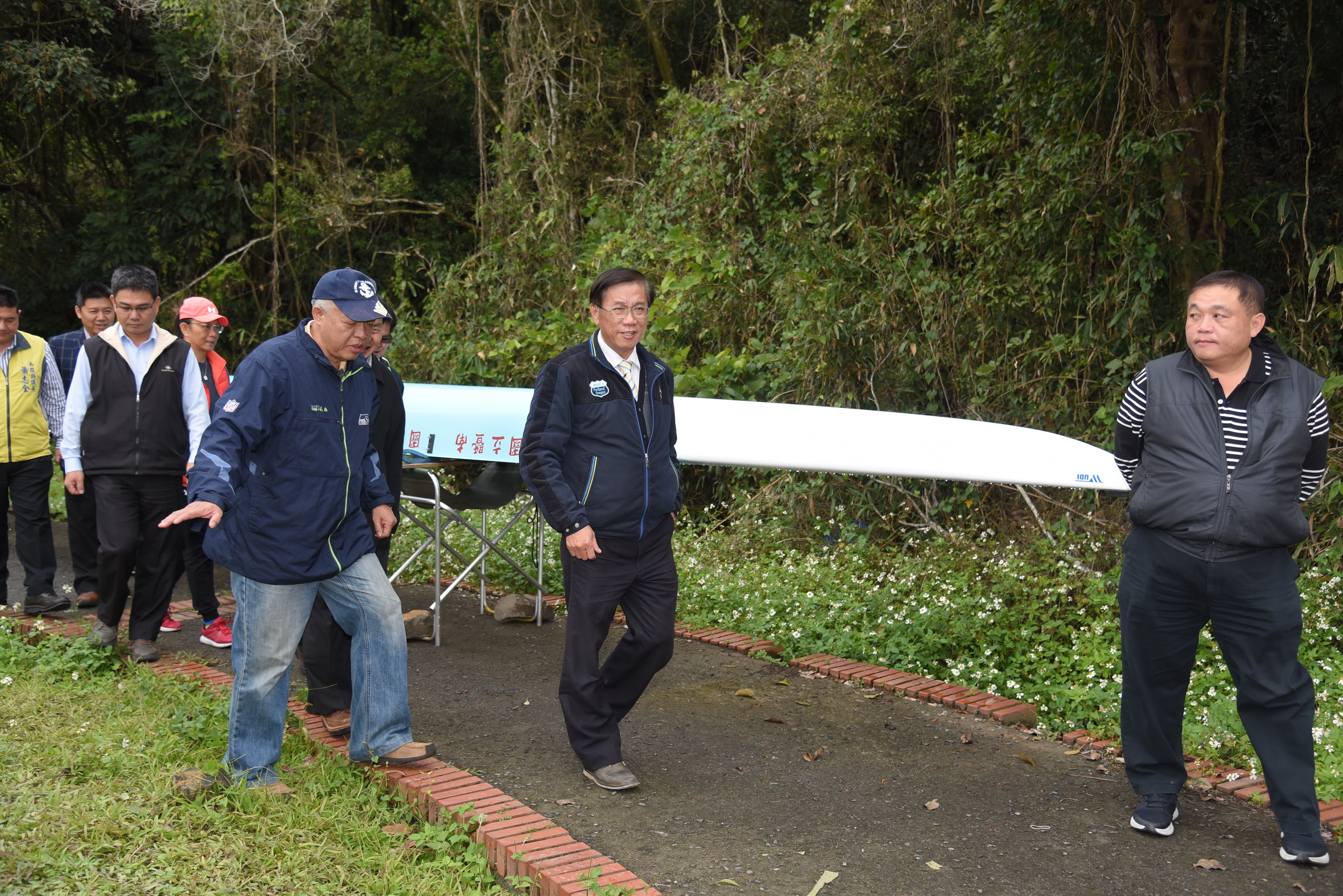 圖片-縣長會勘月牙灣輕艇訓練中心用地