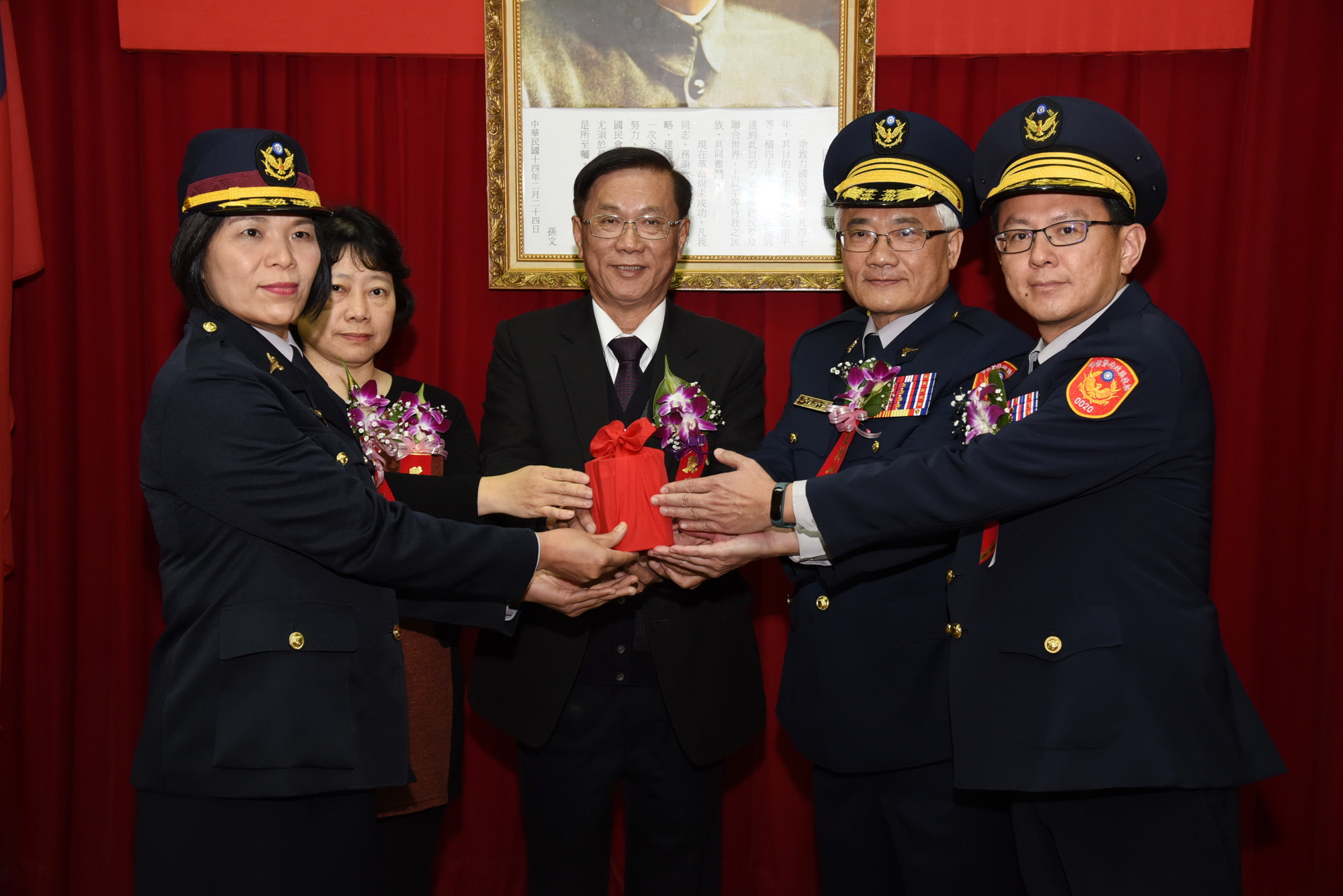 圖片-縣警局舉辦6分局卸新任分局長聯合交接典禮