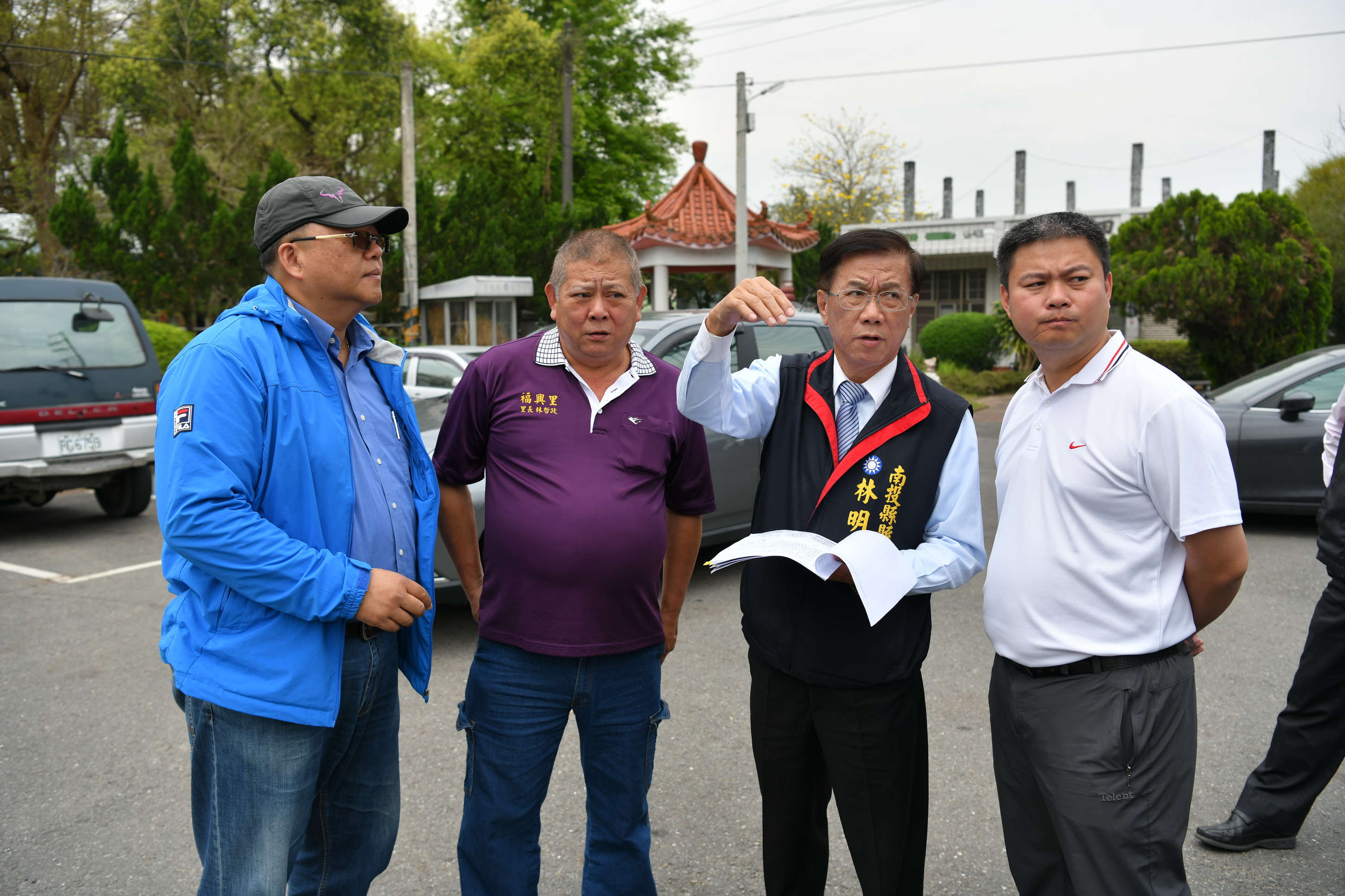 相關圖片2-林縣長關心竹山用路人安全　同意修復破損路面