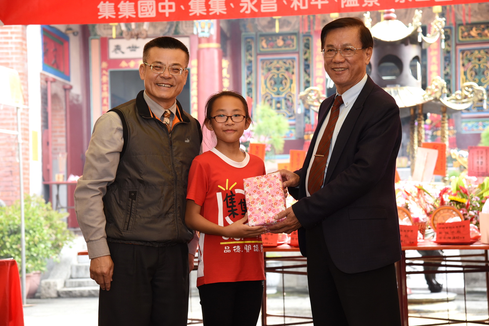 相關圖片2-明新書院文昌帝君誕辰  學生語文社團熱鬧展演