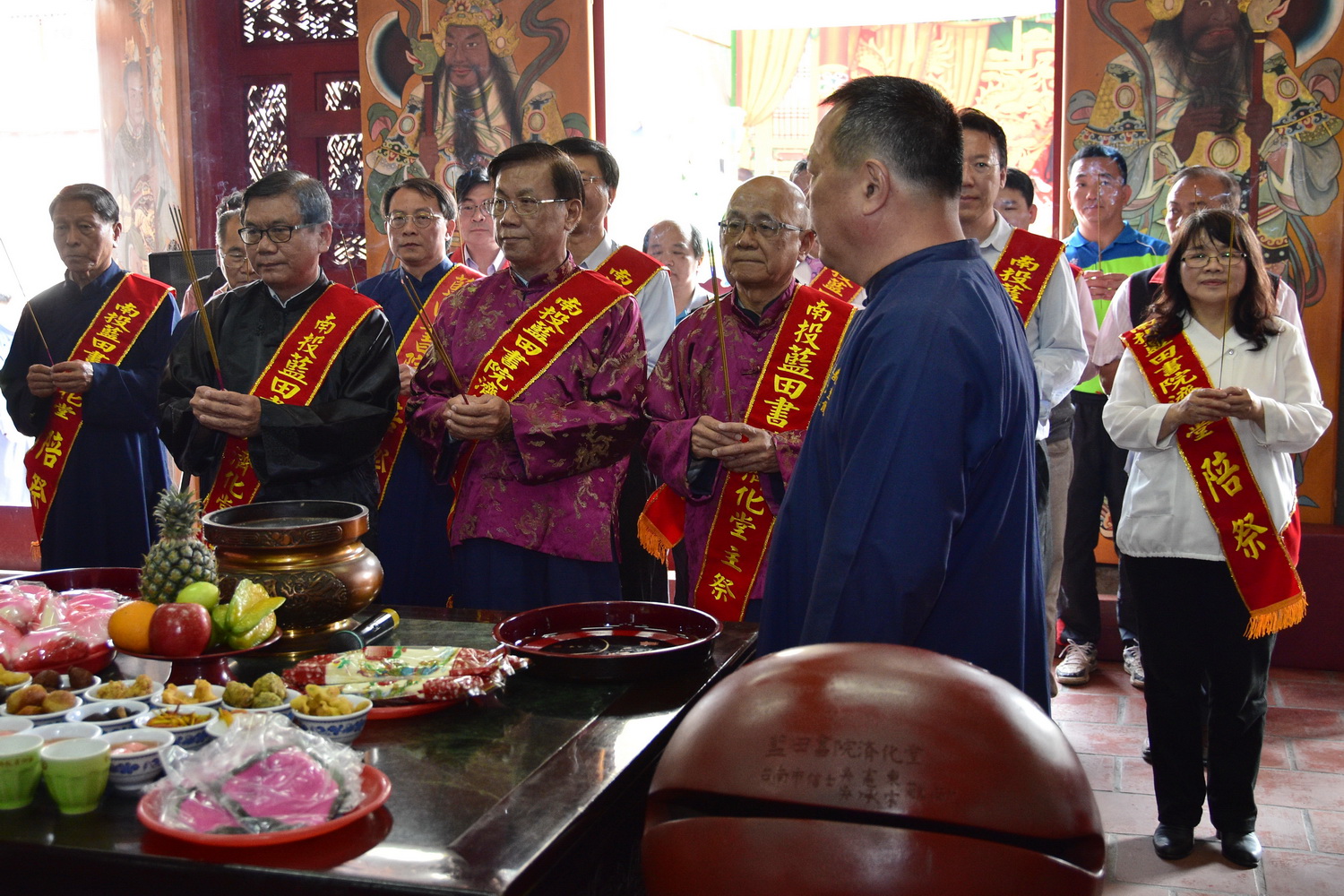 相關圖片1-文昌帝君聖誕  林縣長藍田書院贈匾額