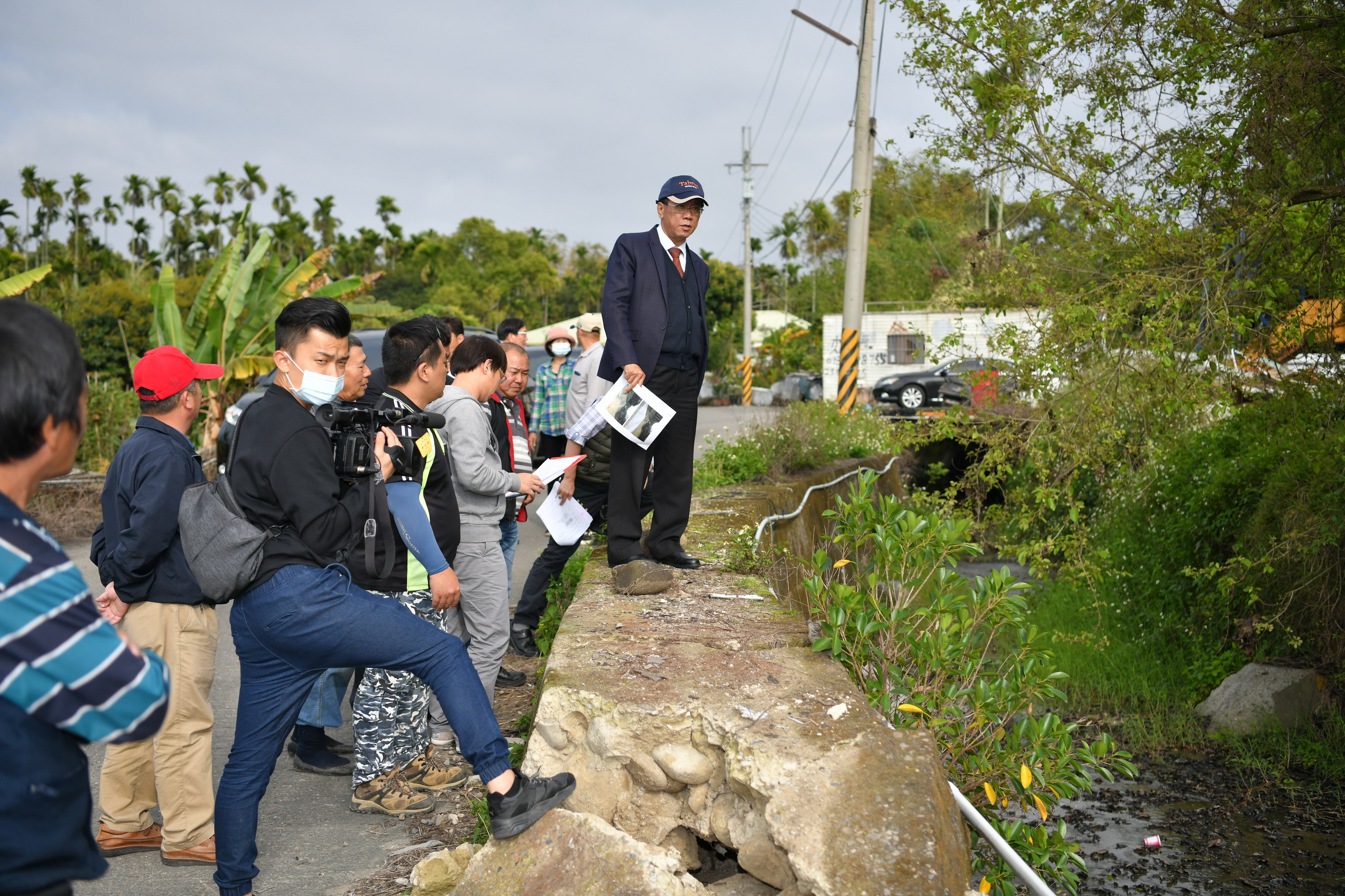 相關圖片1-草屯土城里野溪護岸掏空嚴重　林明溱同意儘速修復
