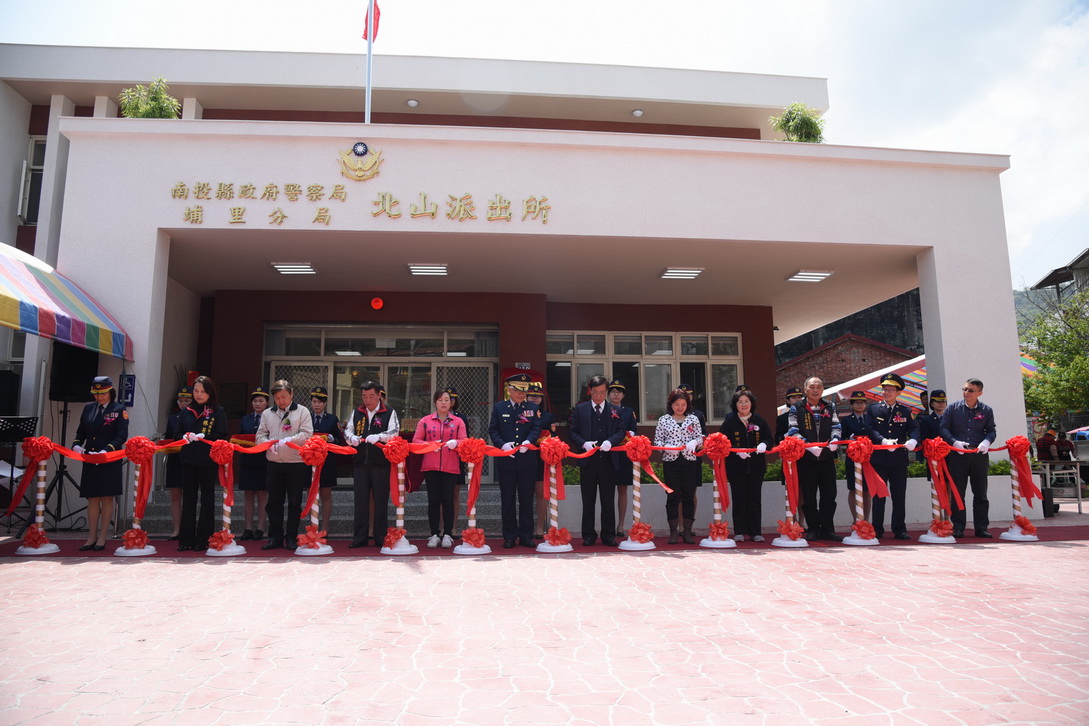 相關圖片1-北山派出所落成    林縣長揭牌啟鑰