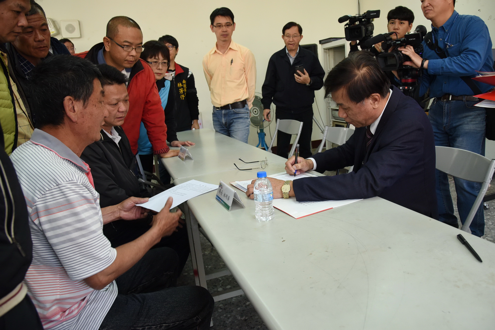 相關圖片2-林縣長主持國姓場縣民時間