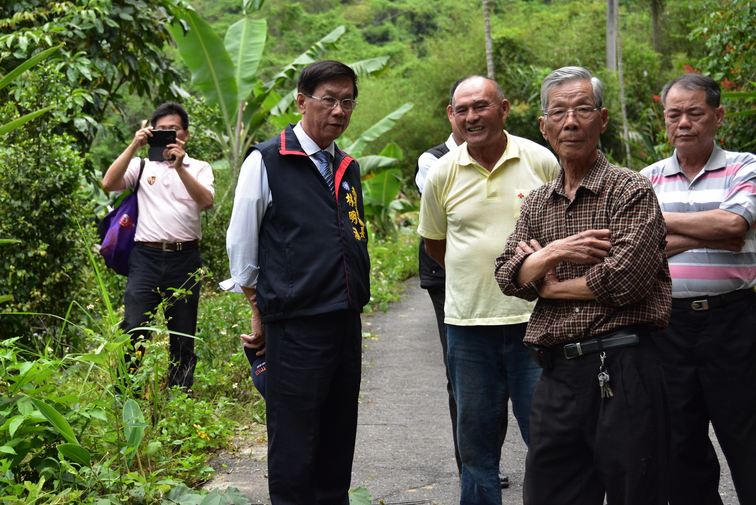相關圖片2-重視基礎建設  林縣長會勘中寮鄉多處道路
