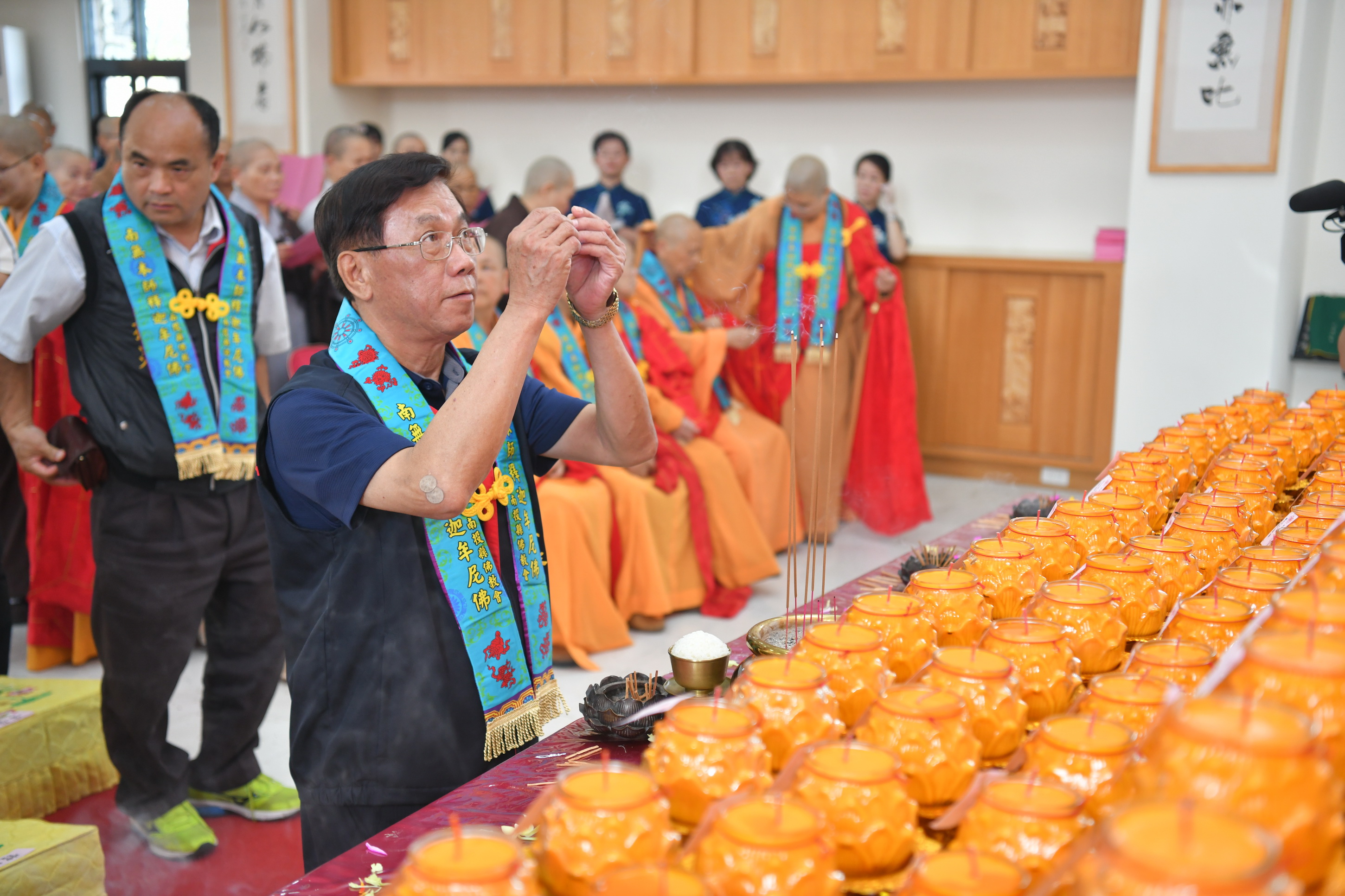 相關圖片1-南投縣佛教會舉行佛誕日浴佛祈福大典