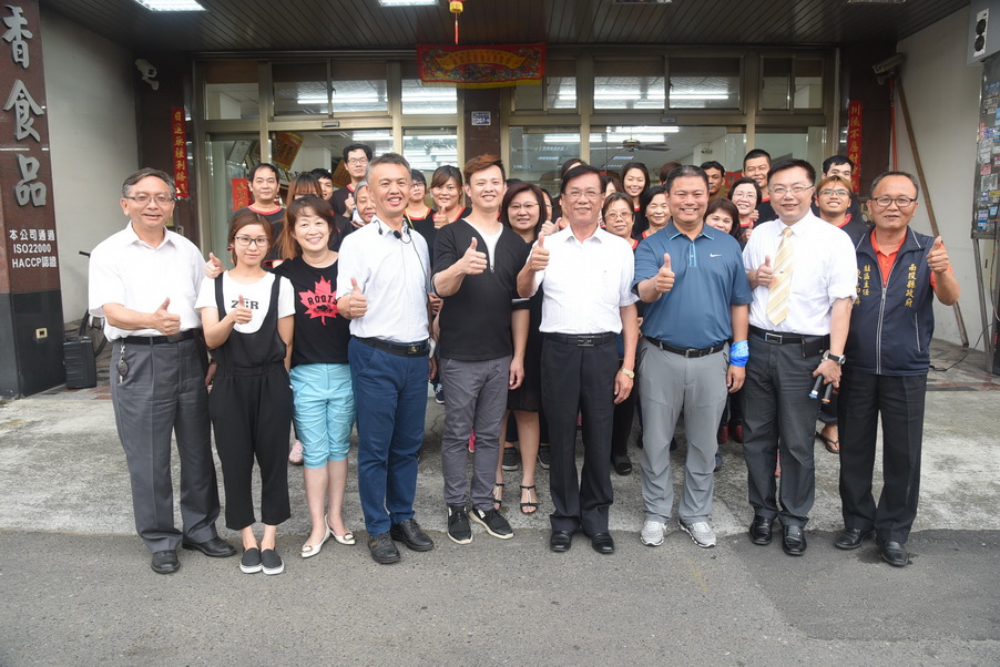 相關圖片2-林明溱一日勞工體驗宣導職業安全 籲勞資雙贏共創職場零事故