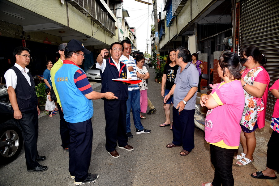 圖片-南投市多處老舊巷道影響居民安全 林縣長會勘改善