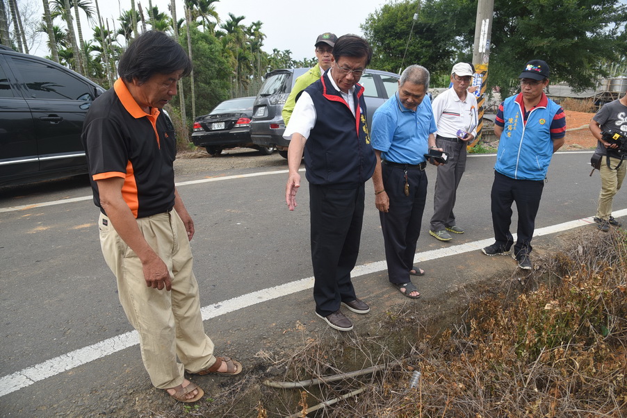 相關圖片3-南投市多處老舊巷道影響居民安全 林縣長會勘改善