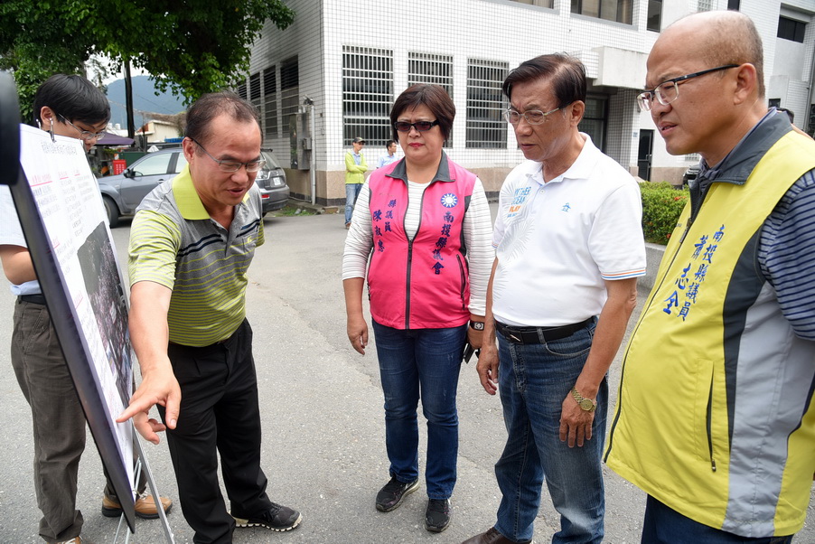 圖片-水里中山路下水道將發包改善 林縣長盼有效改善淹水情形