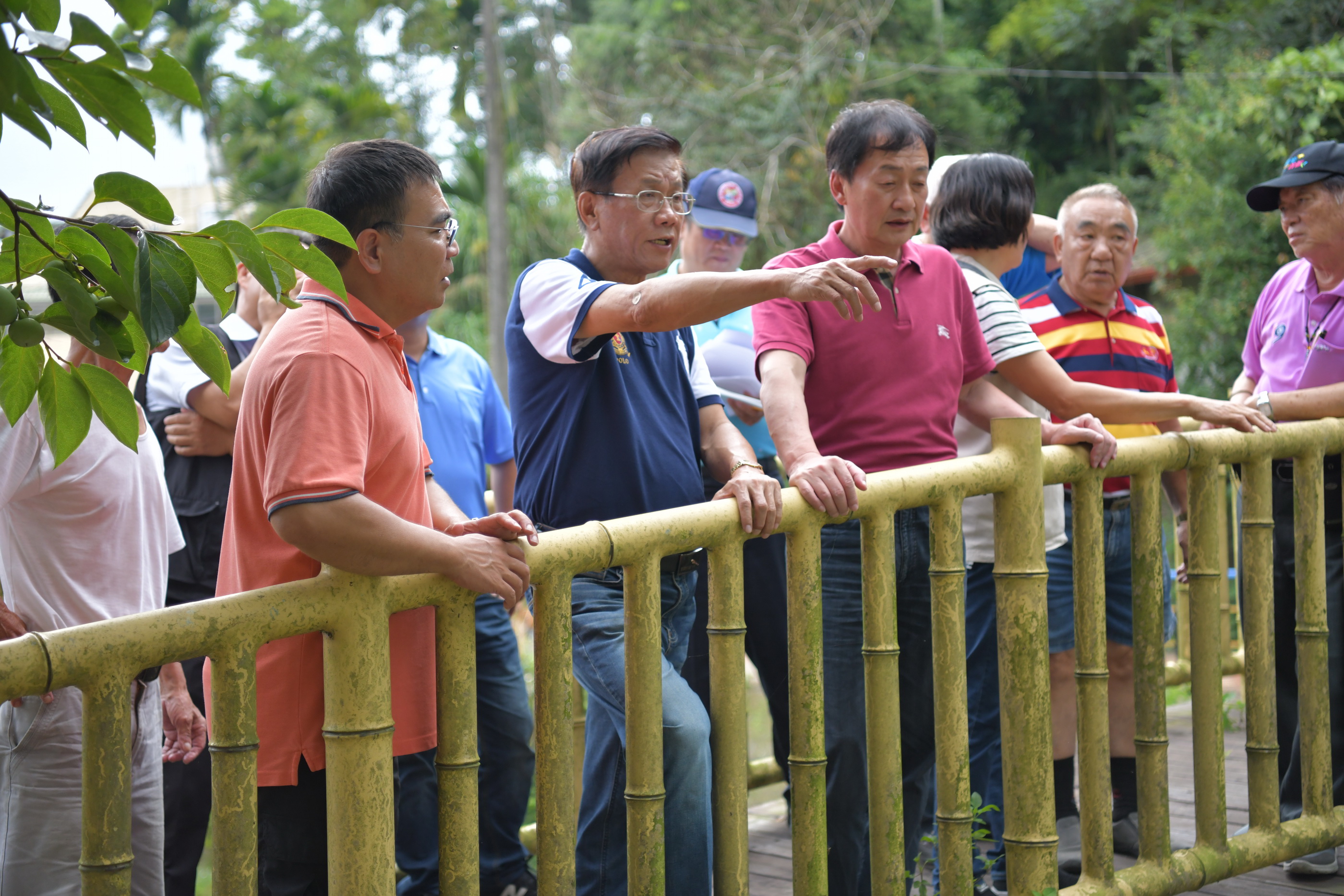圖片-林縣長會勘竹、鹿道路改善及野溪整治工程