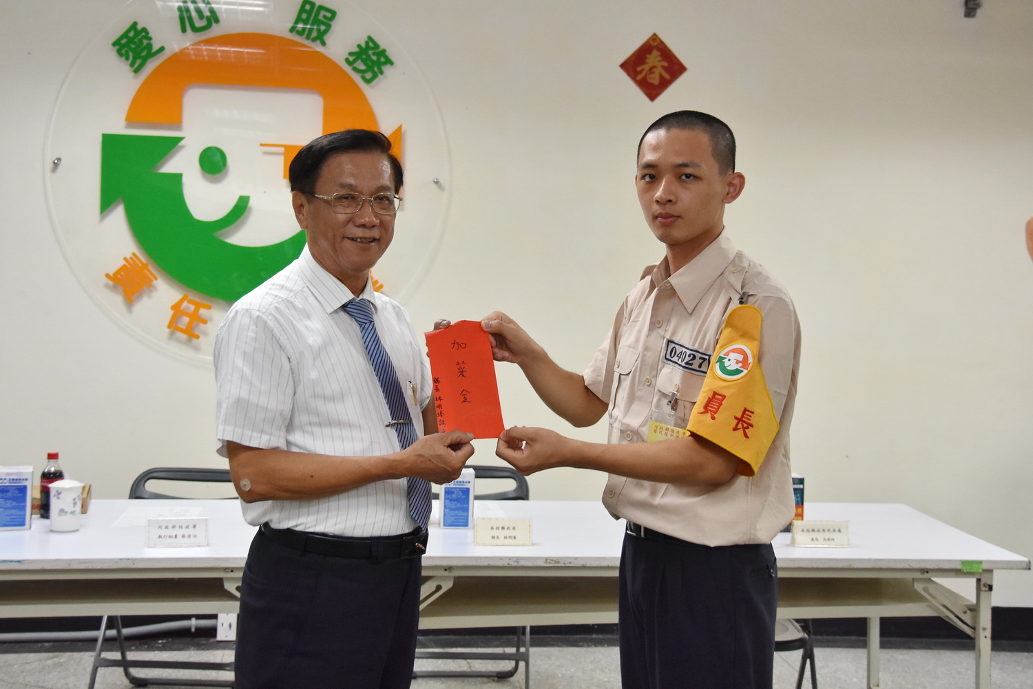 相關圖片1-林縣長前往成功嶺關懷入伍新兵