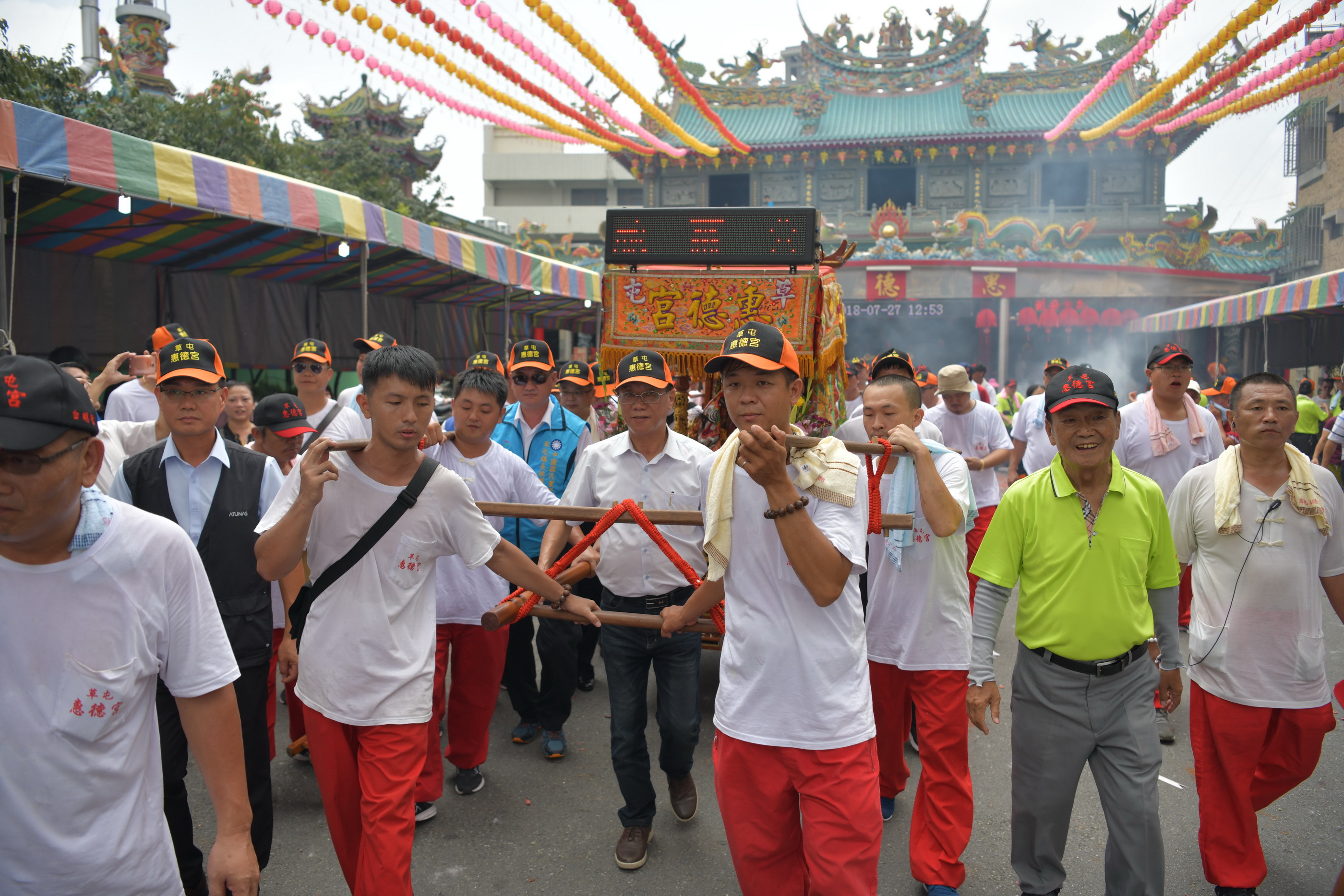圖片-林縣長參與惠德宮城隍尊神遶境