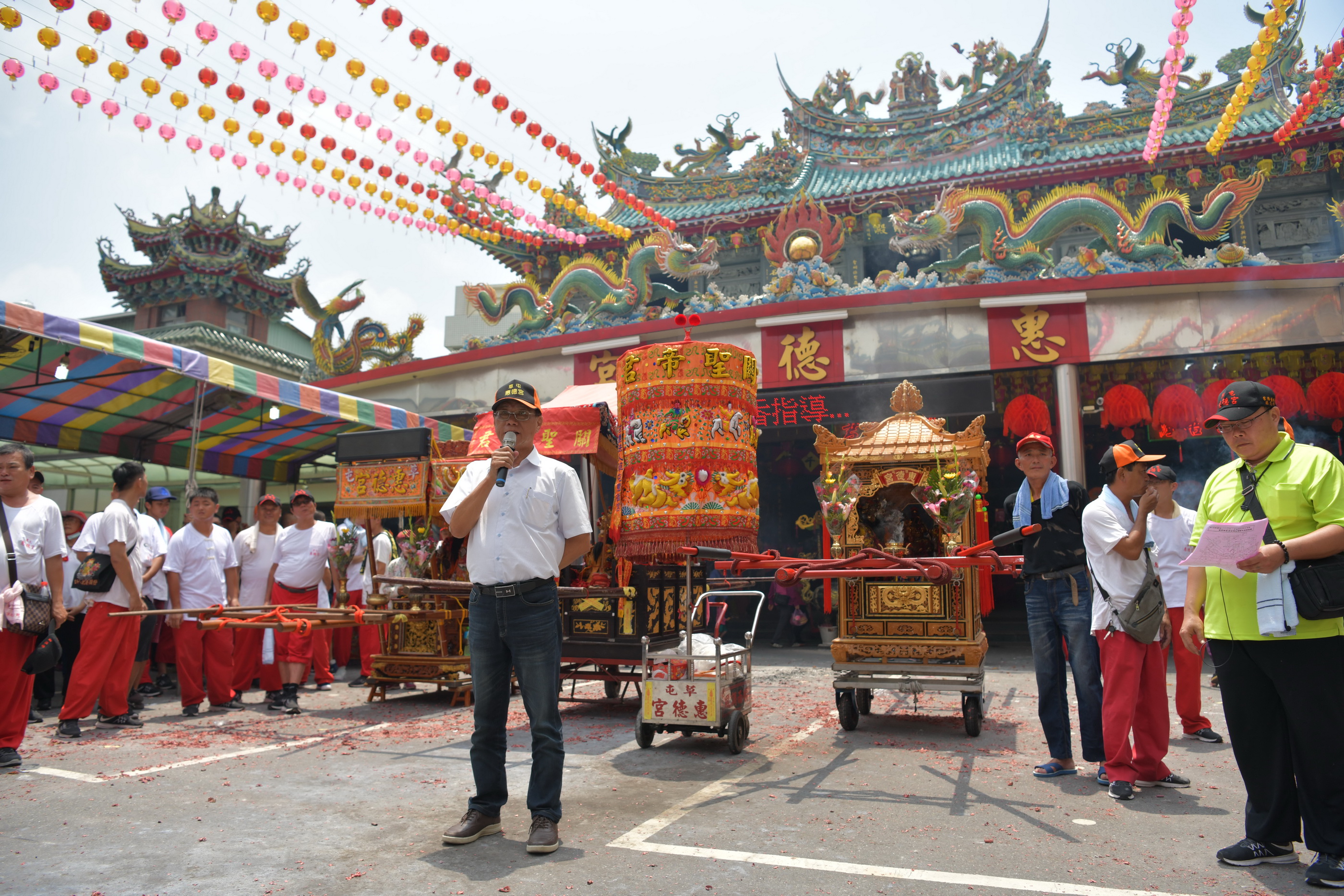 相關圖片2-林縣長參與惠德宮城隍尊神遶境