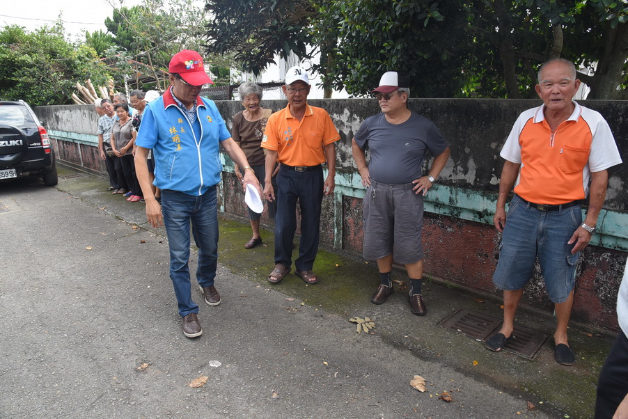 相關圖片1-林縣長會勘名間、集集多處道路野溪改善工程