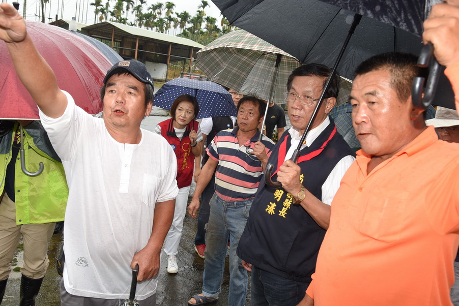相關圖片2-埔里魚池多處排水不良造成淹水 林明溱會勘改善
